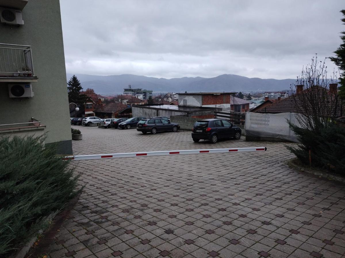Apartman Mali Raj Vrnjačka Banja Екстериор снимка