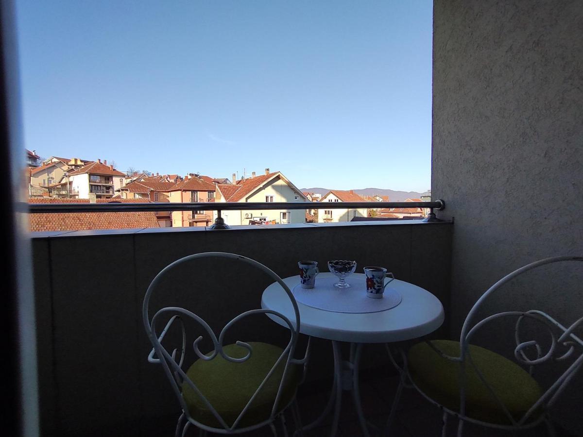 Apartman Mali Raj Vrnjačka Banja Екстериор снимка