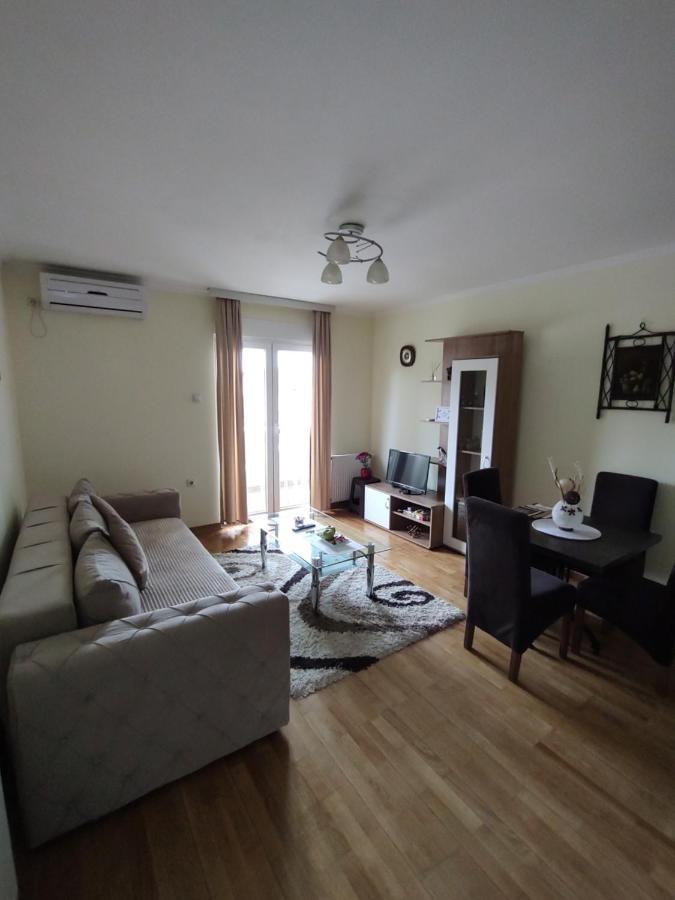 Apartman Mali Raj Vrnjačka Banja Екстериор снимка