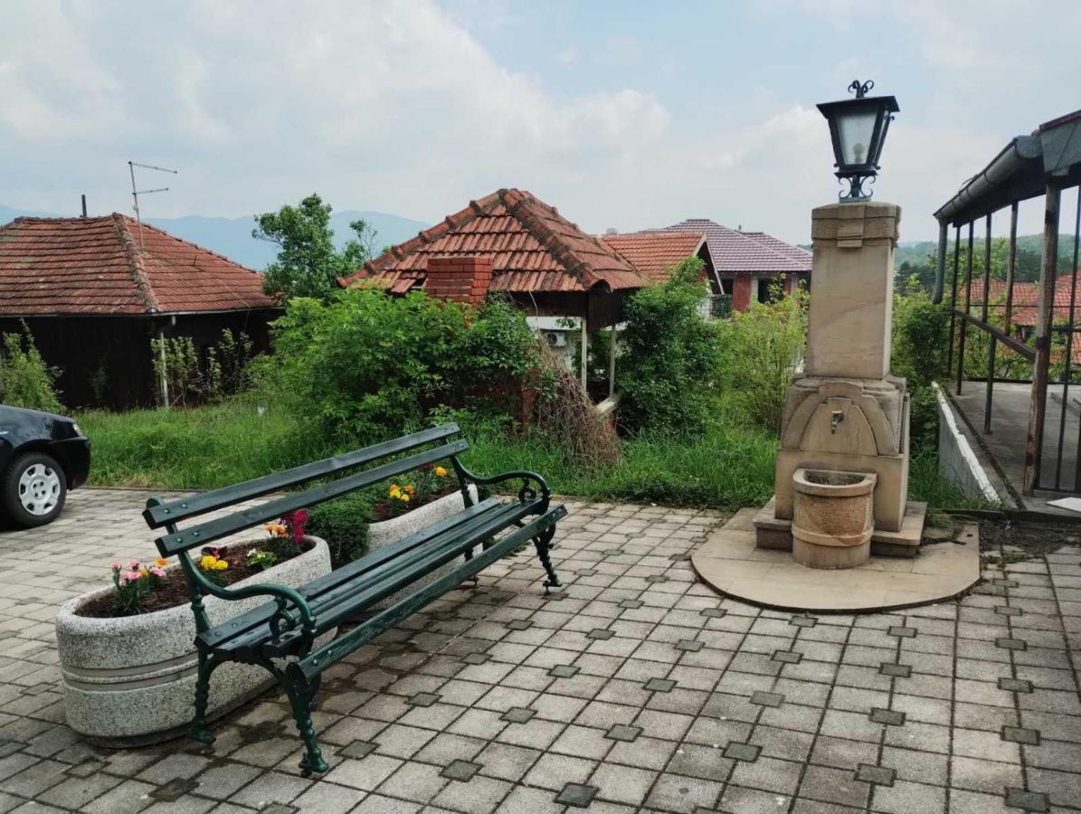 Apartman Mali Raj Vrnjačka Banja Екстериор снимка