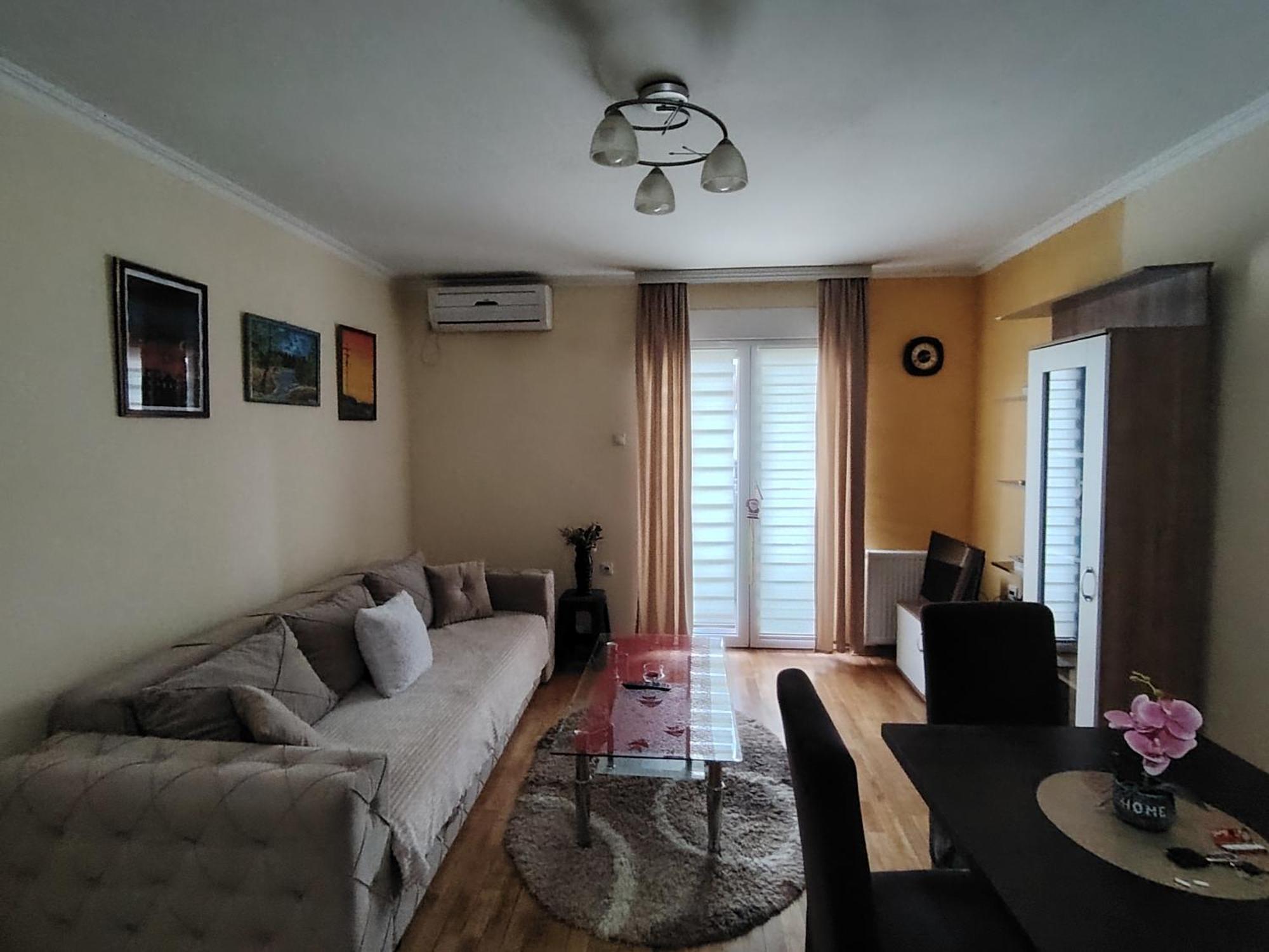 Apartman Mali Raj Vrnjačka Banja Екстериор снимка